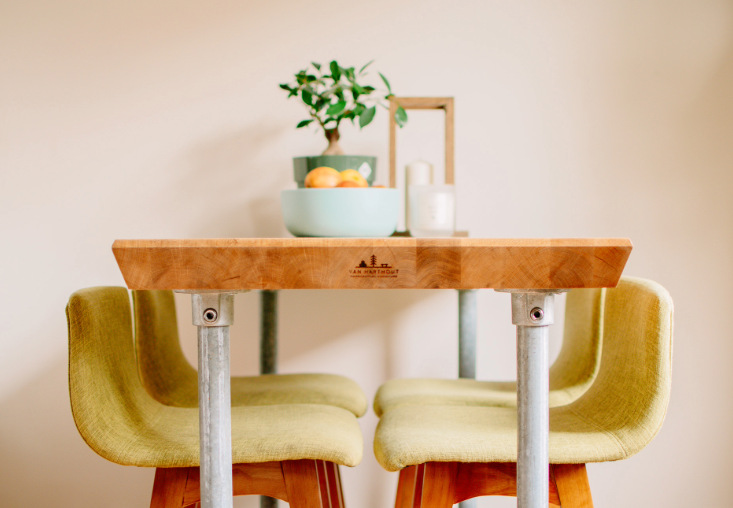 Miso Bartafel | Eiken met stalen frame